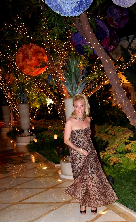 ���-�����